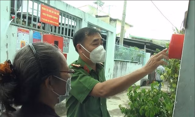 Cilp: Áp dụng mô hình một nhà nhấn nút, cả xóm chữa cháy