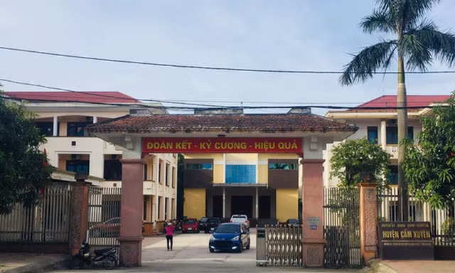 Phó bí thư xã xin nghỉ việc vì áp lực