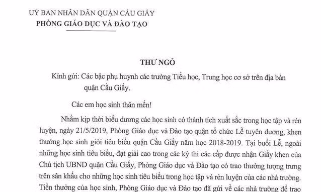 Bản tin 8H: Phòng giáo dục Cầu Giấy xin lỗi vì thưởng học sinh bằng tờ giấy