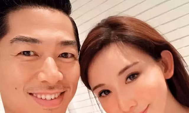 Lâm Chí Linh đã kết hôn với người bạn lâu năm Akira. 