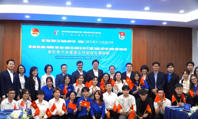 Thanh niên Việt - Trung trao đổi phương thức hoạt động Đoàn trong tình hình mới