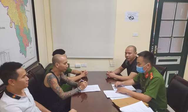 'Hot girl xăm trổ' Đào Chile ở đâu khi mẹ và dì bị đàn em vợ chồng Phú Lê hành hung?