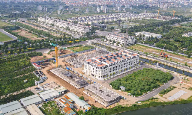 Bộ trưởng Bộ Xây dựng: Thị trường bất động sản sẽ tiếp tục gặp khó, nguồn cung hạn chế