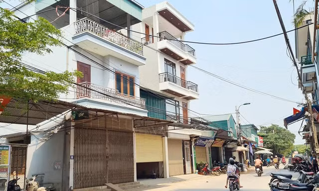 Dân nộp tiền hơn 10 năm vẫn mòn mỏi chờ đất