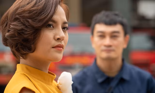 Thu Quỳnh kể chuyện cắt tóc, nợ cảnh quay trong ‘Lửa ấm’