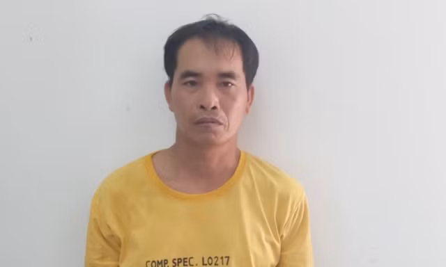 Hoàng Văn Hiệp tại cơ quan công an.