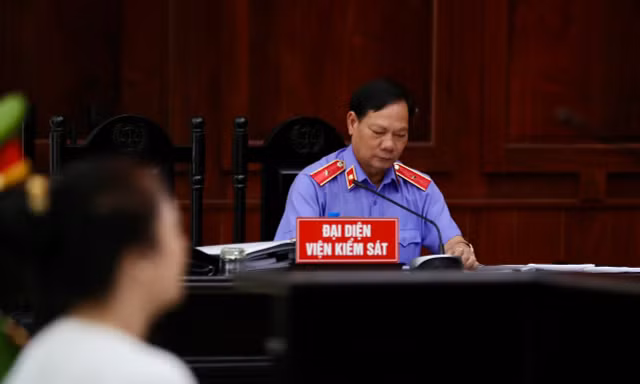 Luật sư xin nêu 'tình tiết mới', xin giảm án cho bà Nguyễn Phương Hằng