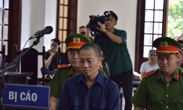 Nguyễn Minh Đức tại phiên tòa.