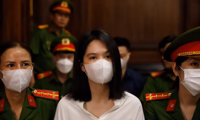 Ngọc Trinh tại phiên tòa.