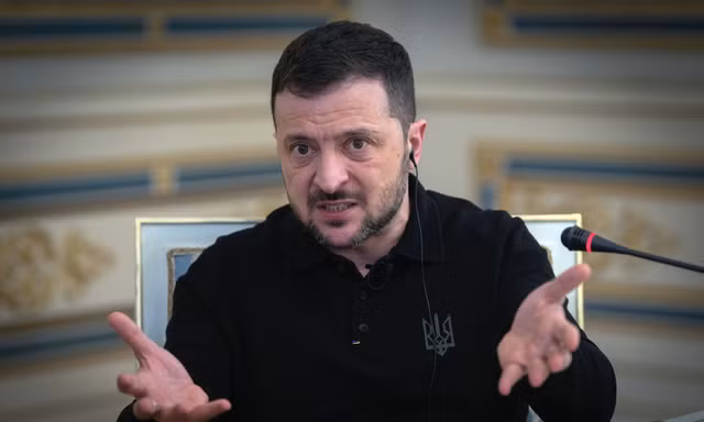 Tổng thống Ukraine Volodymir Zelensky trong cuộc phỏng vấn ngày 1/2. (Ảnh: AP)