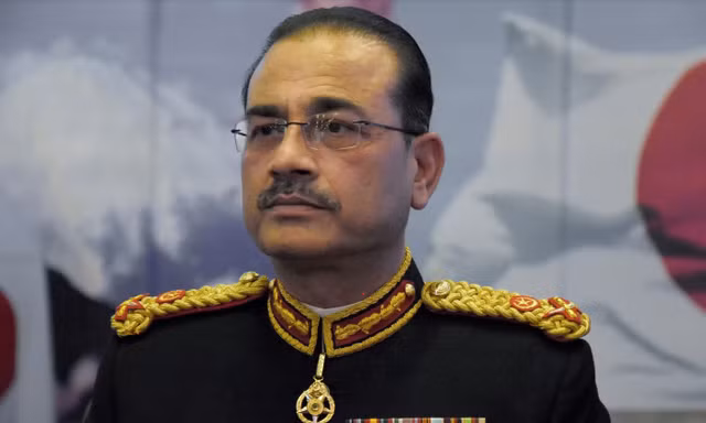 Nhân vật quyền lực nhất Pakistan bước ra khỏi bóng tối giữa căng thẳng với Ấn Độ