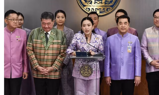 Thủ tướng Thái Lan Paetongtarn Shinawatra phát biểu sau cuộc họp nội các ngày 4/6. (Ảnh: Bangkok Post)