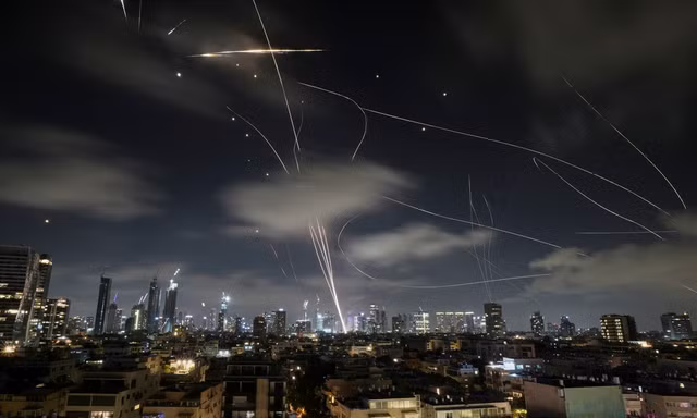 Giao chiến Israel – Iran có thể đảo lộn bàn cờ Trung Đông