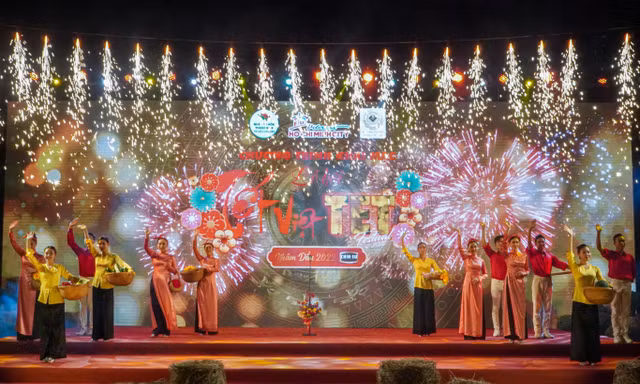 TPHCM khai mạc lễ hội Tết Việt 2022
