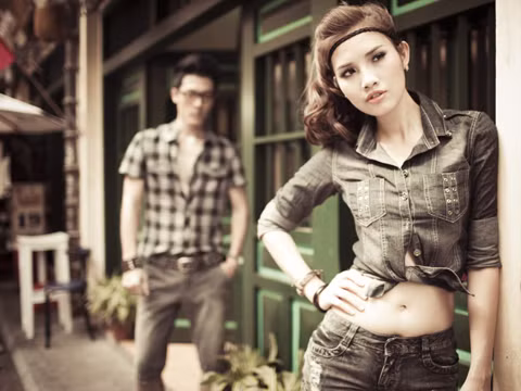 Trình diễn Jeans Việt trên nền nhạc dân tộc