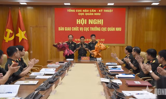 Bàn giao chức vụ Cục trưởng Cục Quân nhu, Tổng cục Hậu cần - Kỹ thuật 