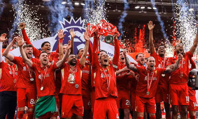  Liverpool vô địch Premier League 2024/25. 