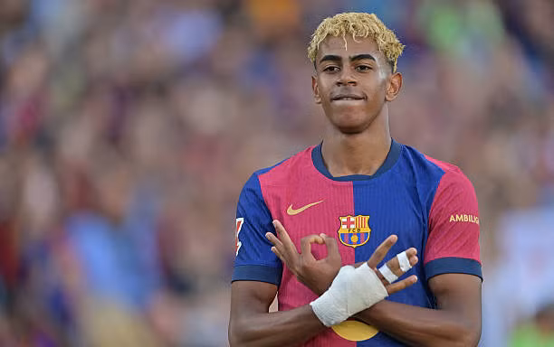 Barcelona tăng lương gấp 10 lần, 'trói chân' Lamine Yamal đến năm 2031