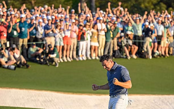 Khoảnh khắc biển người hô vang 'Rory' làm rung chuyển Augusta National