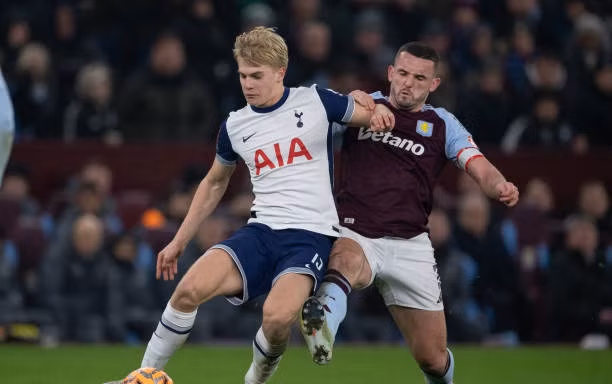 Nhận định Aston Villa vs Tottenham, 01h30 ngày 17/5: Gà trống khó thoát