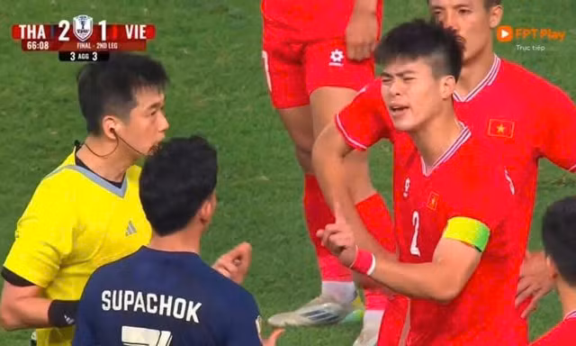 Đội trưởng Duy Mạnh tiết lộ cuộc nói chuyện đặc biệt với Supachok về pha làm bàn thiếu 'fair-play' 