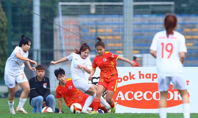 Khai màn giải nữ U19 Quốc gia: Đương kim vô địch thể hiện sức mạnh