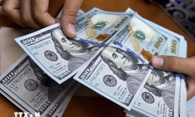 Giá USD tăng kỷ lục, dự báo bất ngờ tình hình sắp tới 