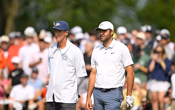 Caddie của Scottie Scheffler 'hái ra tiền' trong tháng 5 kỳ diệu 
