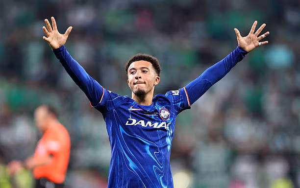 Chelsea 'trả tiền để né' Sancho: Ngôi sao MU nói gì? 