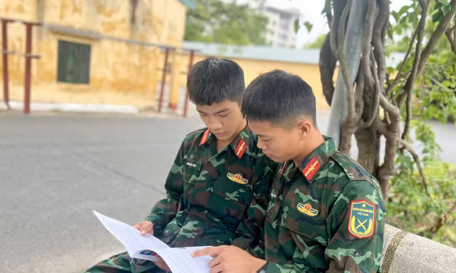 Người trẻ lấy binh làm nghiệp - Kỳ 1: Anh em song sinh viết tiếp truyền thống quê hương 