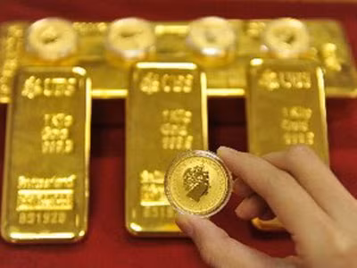 Khó xử... với vàng
