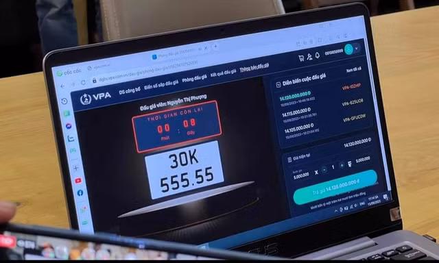 Bản tin 8H: Biển số Hà Nội 30K-555.55 được rao bán với giá 20 tỷ đồng