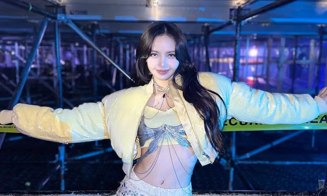Giữa bão bị mỉa mai múa thoát y, Lisa (BlackPink) lập 8 kỷ lục Guinness thế giới
