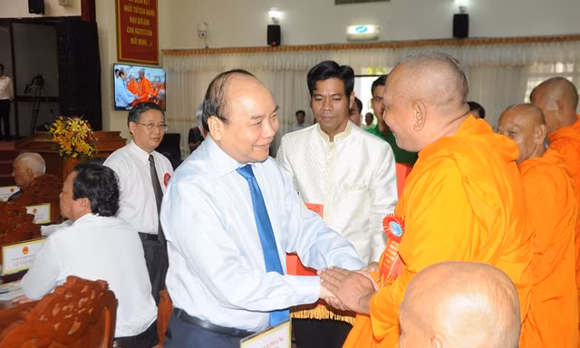 Tiếp tục quan tâm, chăm lo đời sống cho đồng bào dân tộc Khmer nhiều hơn
