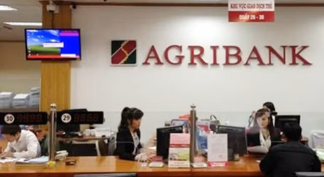 Agribank - một trong những "ông lớn” ngân hàng đồng loạt xin tăng vốn điều lệ. ảnh minh hoạ 