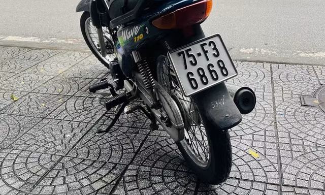 Honda Wave đời cổ biển số 'lộc phát' tại Huế