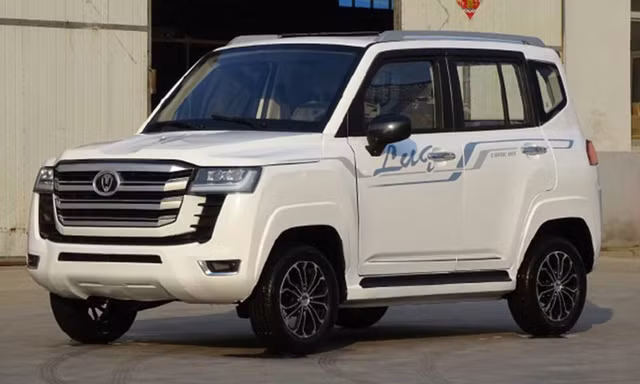 Xe Trung Quốc 'nhái' Toyota Land Cruiser LC300