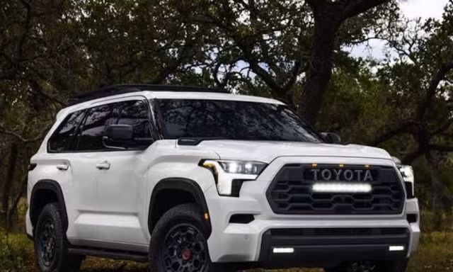 Lộ diện biến thể mới của Toyota Fortuner 