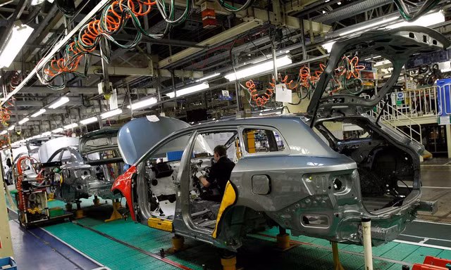 Toyota cắt giảm sản lượng cả năm