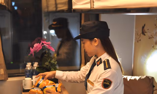 Diện mạo mới trên tàu chất lượng cao Hà Nội - Đà Nẵng