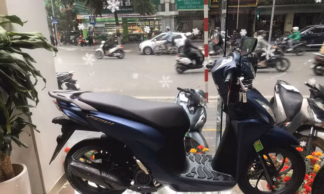 Giá xe máy hạ nhiệt dịp cuối năm