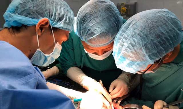 Nam thanh niên suýt chết vì dập nát nội tạng dù không chảy máu