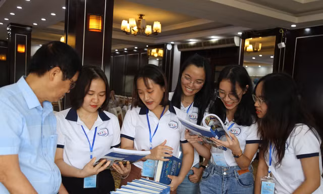 Lan tỏa, thúc đẩy chủ động nghiên cứu lối sống sinh thái, phát triển bền vững