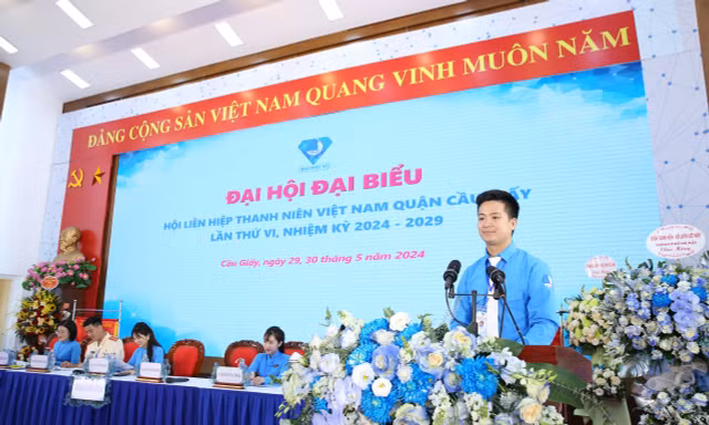  Anh Hoàng Văn Sướng làm Chủ tịch Hội LHTN Việt Nam quận Cầu Giấy khóa VI