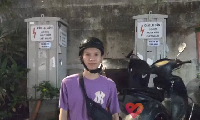 Chàng trai không chân lên mạng nhờ tìm việc khiến mọi người cảm phục