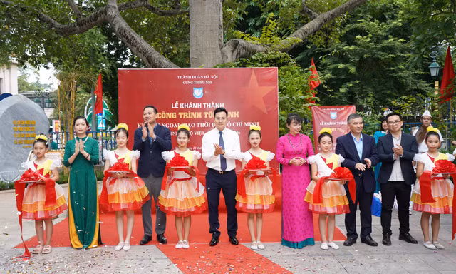 Khánh thành công trình Tôn vinh kỳ tích ngoại giao thời đại Hồ Chí Minh