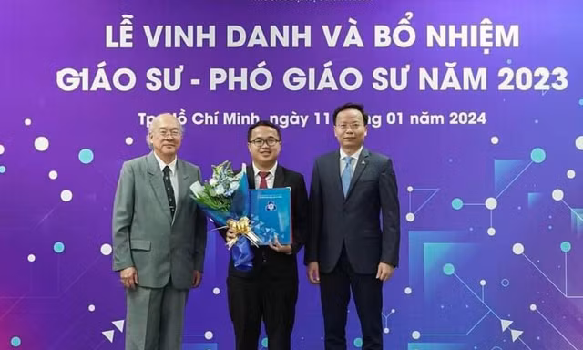 Nhà khoa học đạt giải thưởng Quả Cầu Vàng nhận bổ nhiệm Phó Giáo sư ở tuổi 35