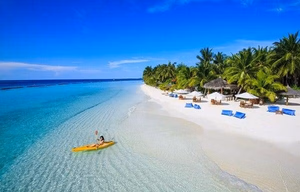 Vé máy bay và khách sạn tại Phú Quốc đã "kín" từ mùng 2 Tết.