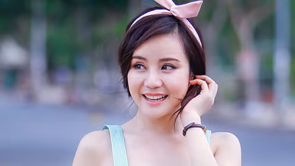 Phong cách nhí nhảnh của Vy Oanh 