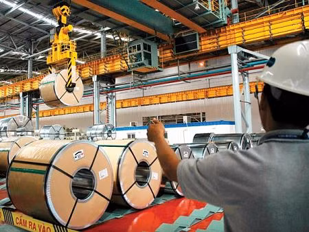 Việt Nam lần đầu chống bán phá giá thép không gỉ
